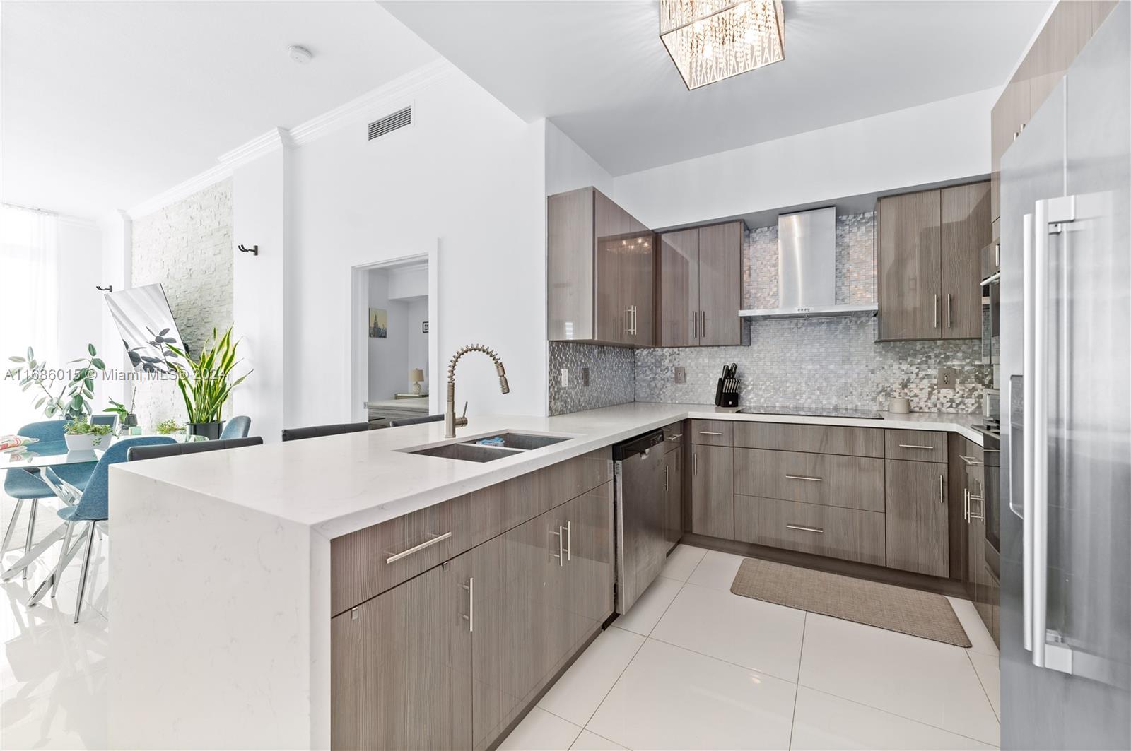 7910 Harbor Island Dr #1209, North Bay Village FL 33141
