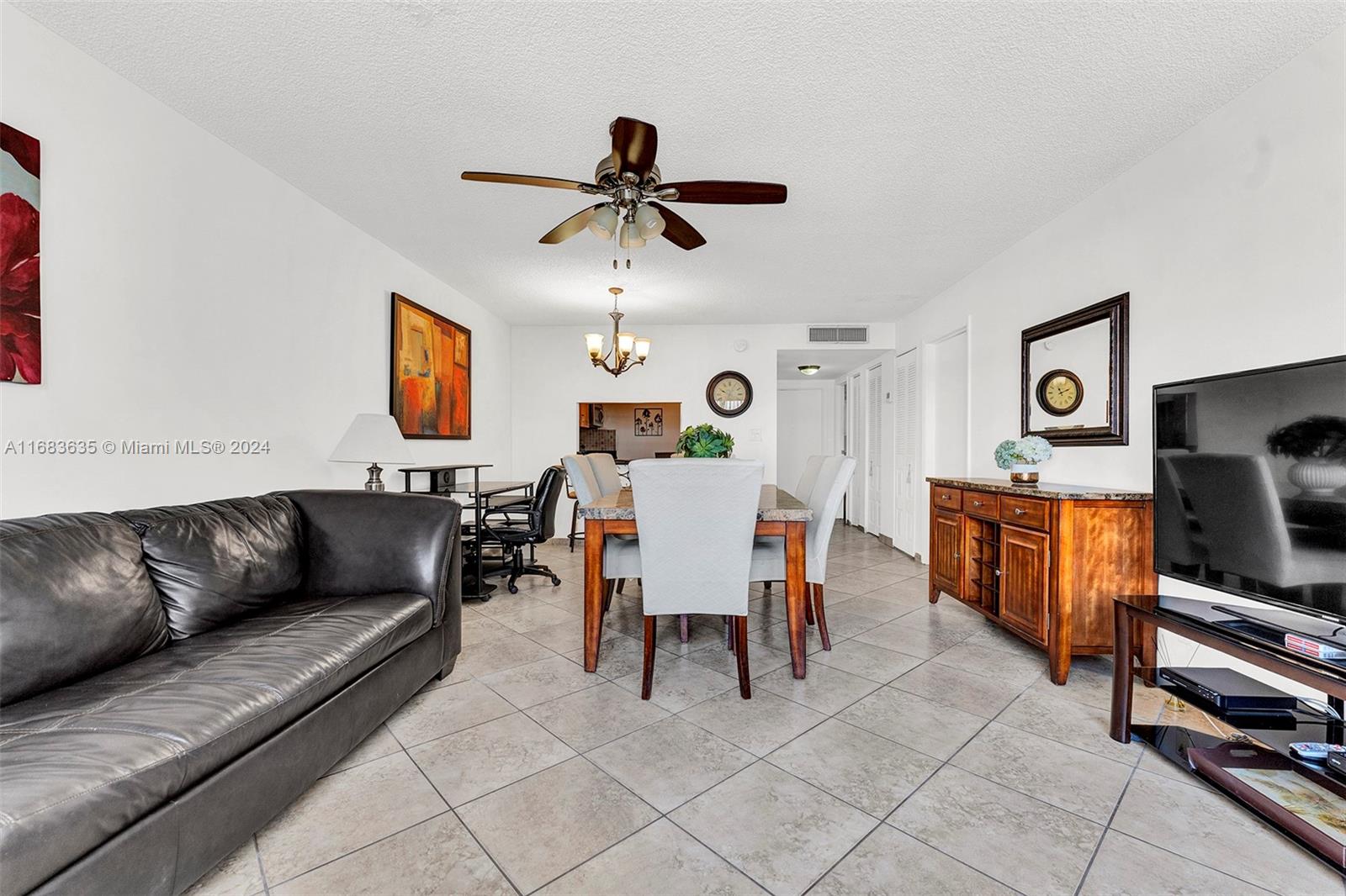 410 SE 2nd St #308, Hallandale Beach, Florida image 13