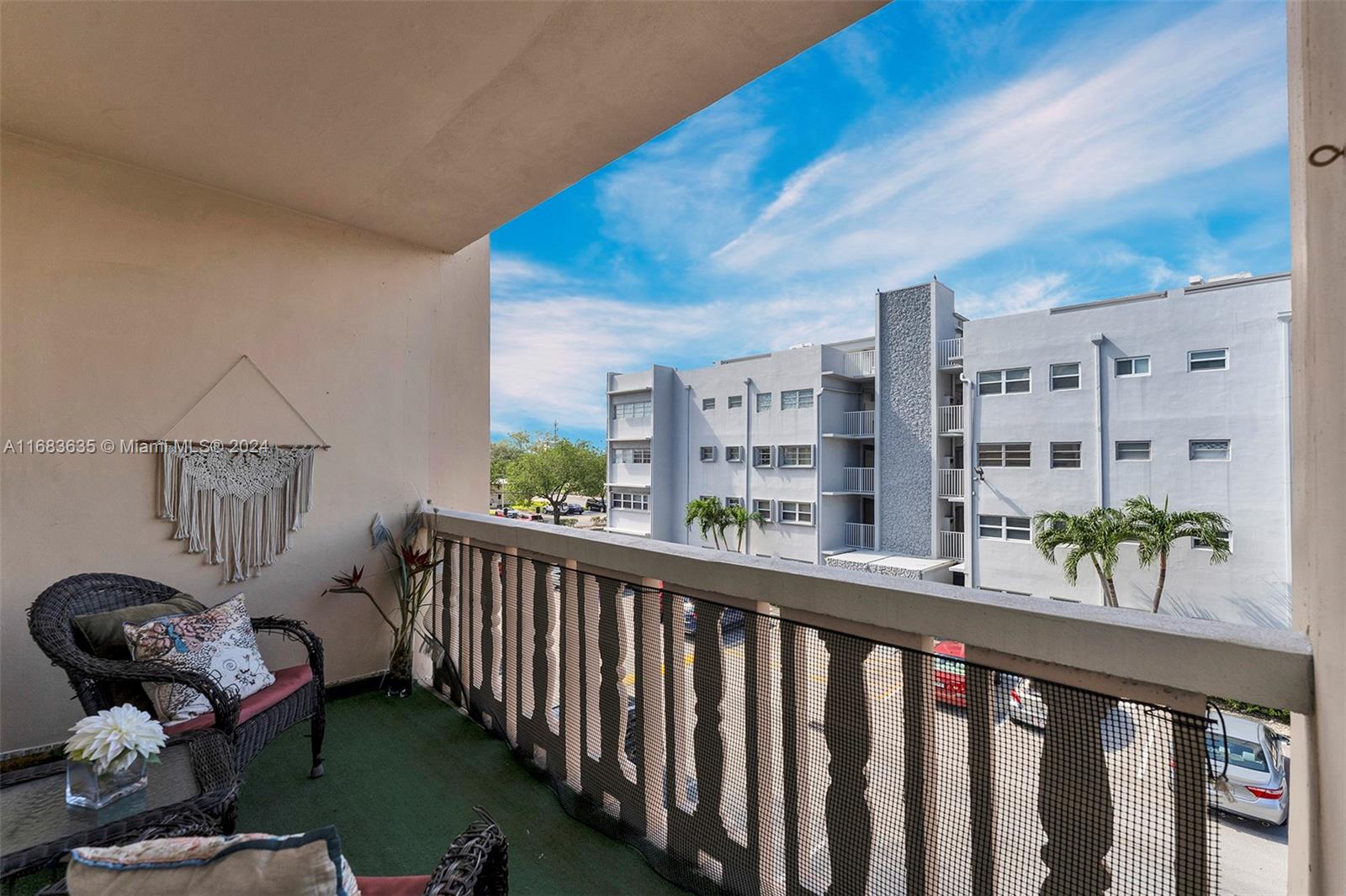 410 SE 2nd St #308, Hallandale Beach, Florida image 22