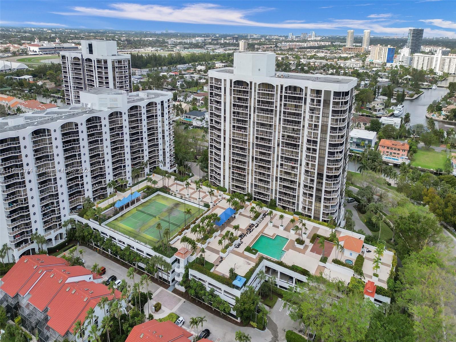 3610 Yacht Club Dr #605, Aventura, Florida image 43