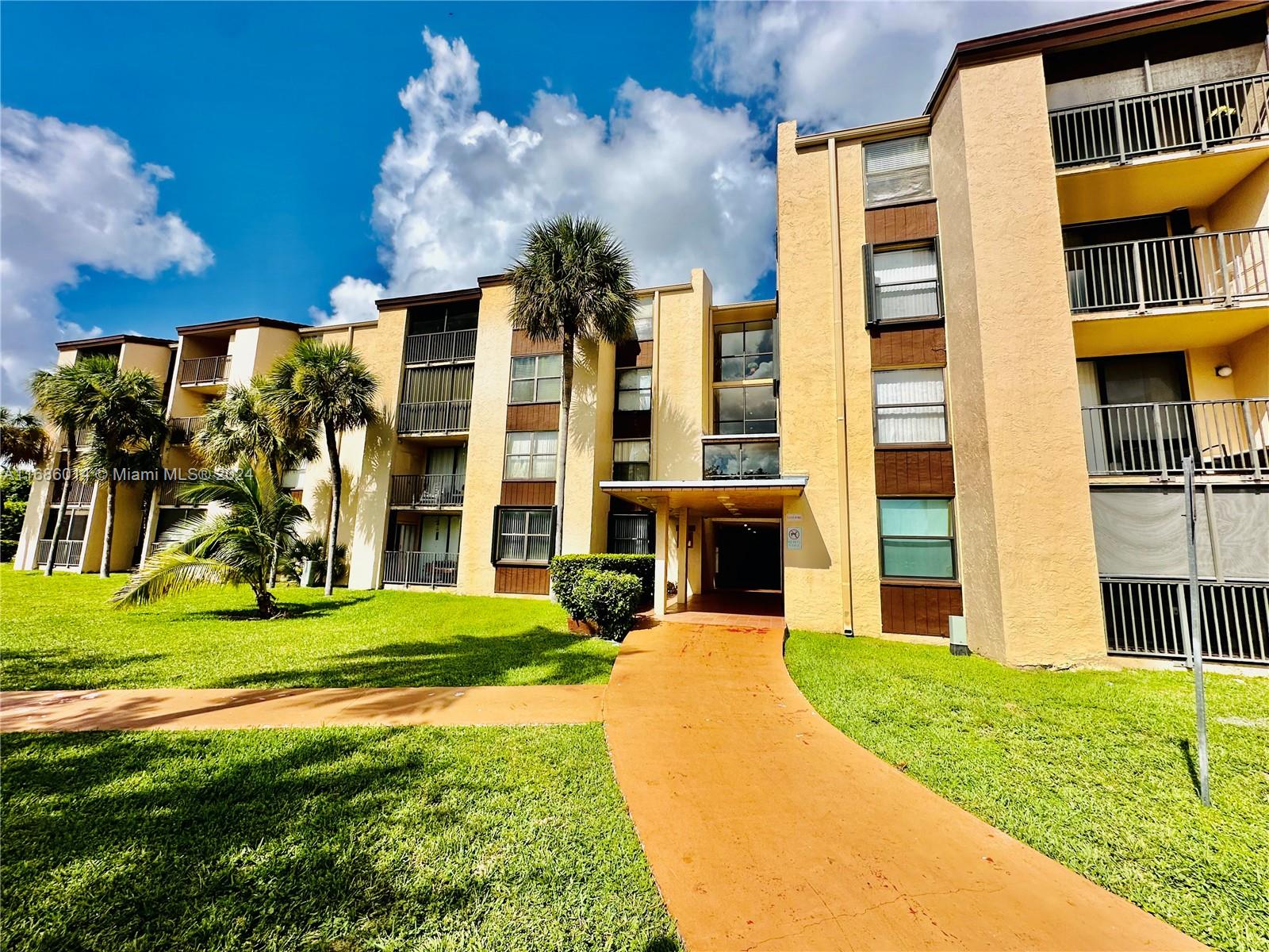 14611 N Kendall Dr #108L, Miami, Florida image 1