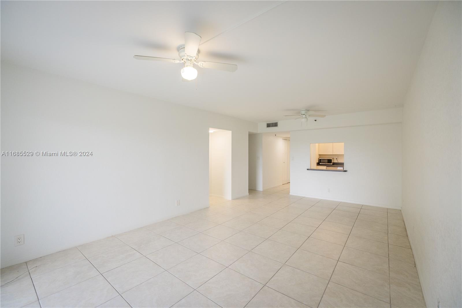 9235 SW 8th St #402, Boca Raton, Florida image 7