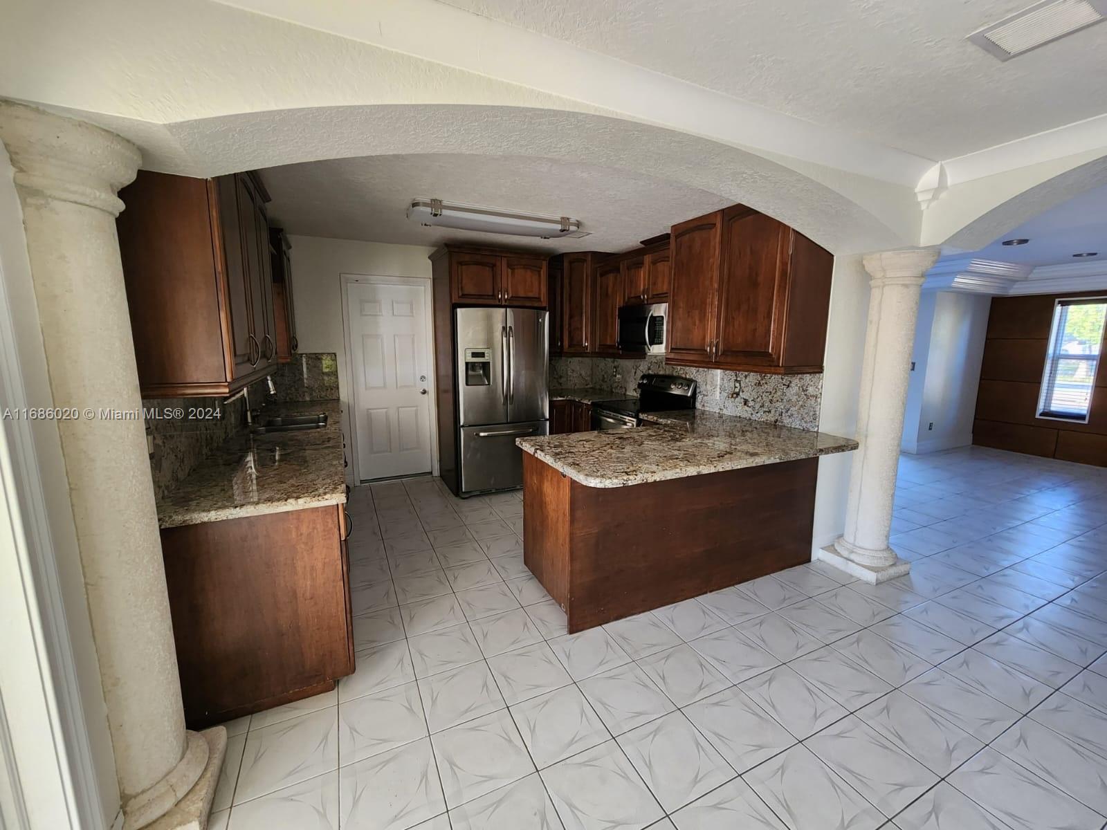 9020 SW 200th St, Cutler Bay, Florida image 10