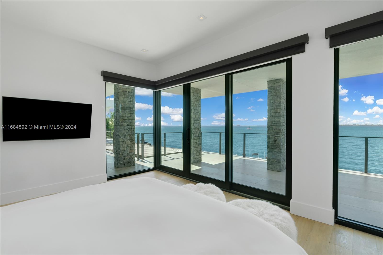 330 Harbor Dr, Key Biscayne, Florida image 21