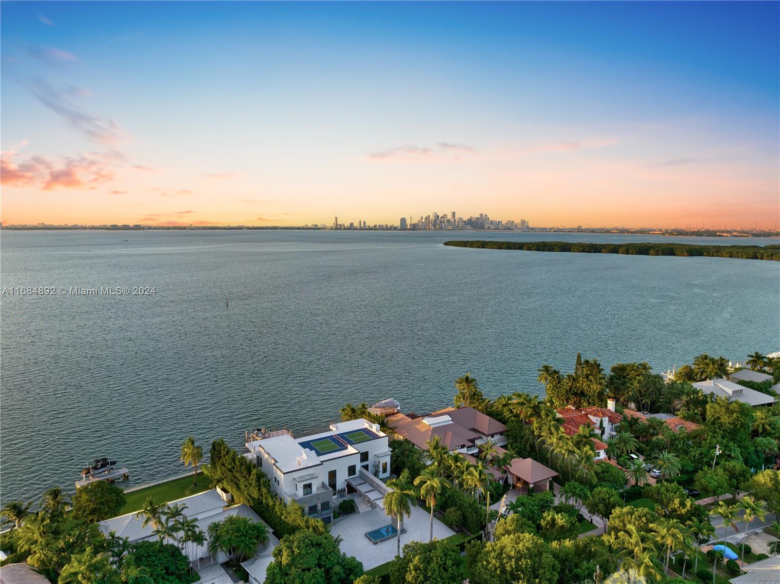 330 Harbor Dr, Key Biscayne, Florida image 32