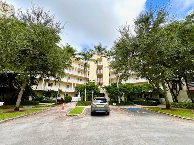 Residential, Pompano Beach, Florida image 1