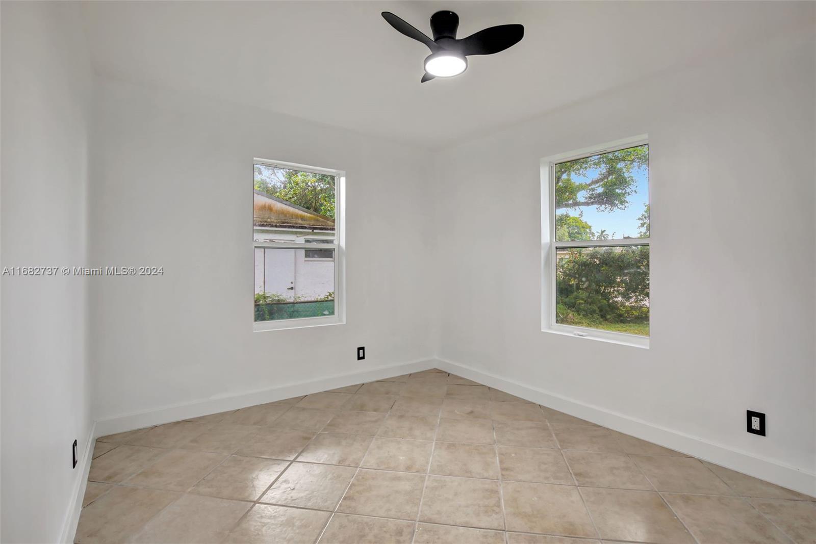 4381 SW 51st St, Dania Beach, Florida image 21