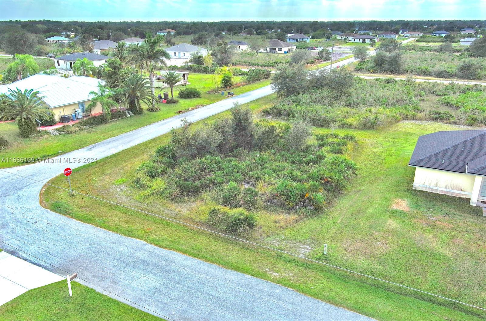 2701 72nd St W, Lehigh Acres, Florida image 10