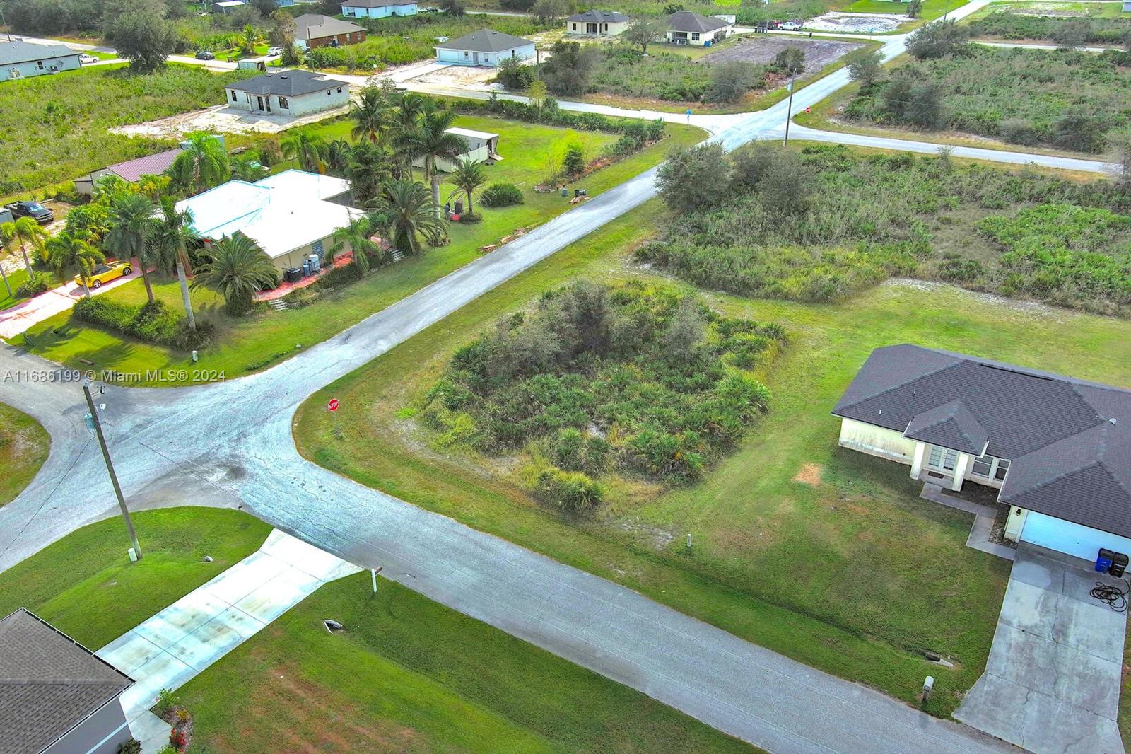 2701 72nd St W, Lehigh Acres, Florida image 12