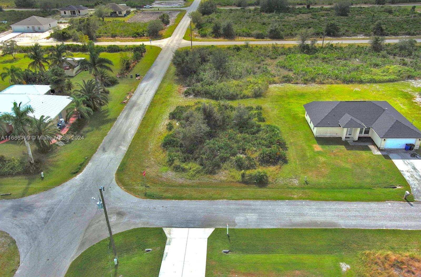 2701 72nd St W, Lehigh Acres, Florida image 13