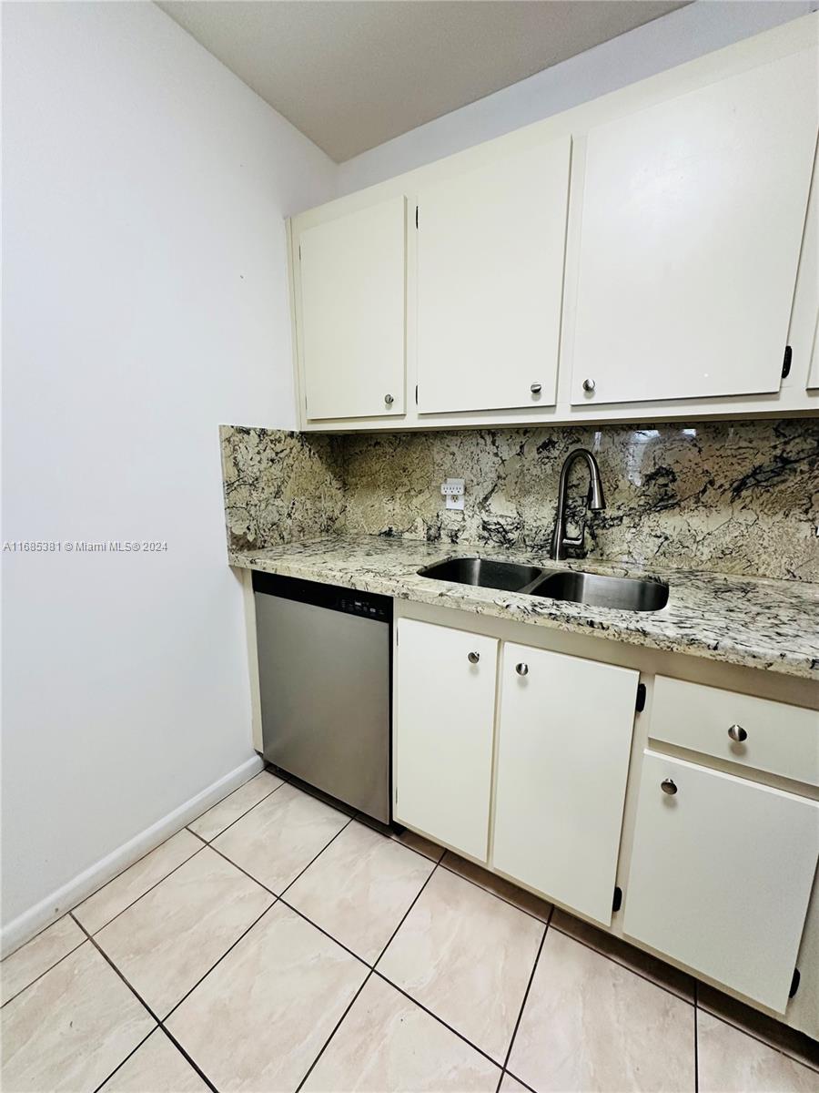 551 SW 135th Ave #206B, Pembroke Pines, Florida image 28