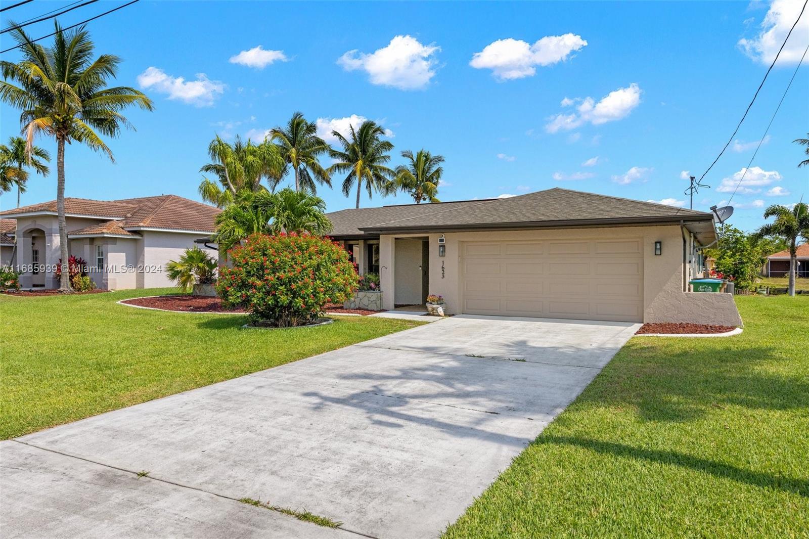 1623 SE 14th, Cape Coral, Florida image 2