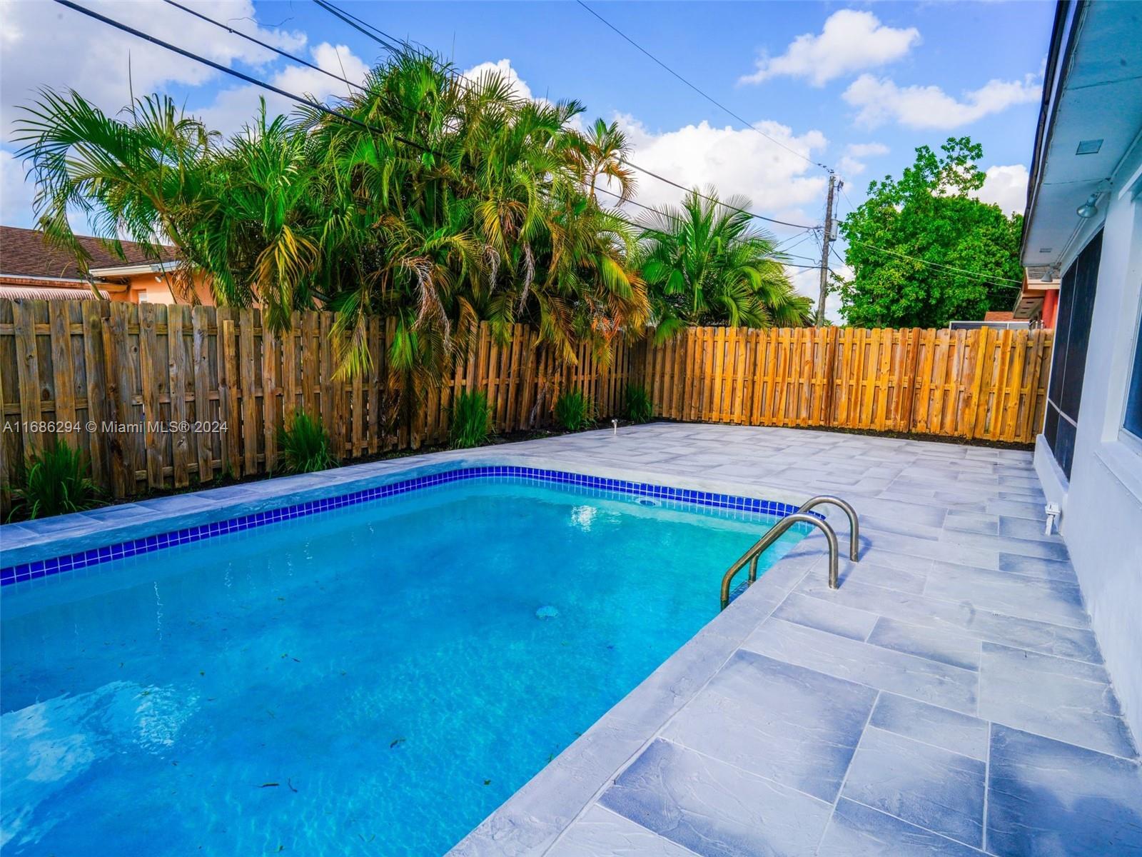 10551 NW 24th St, Sunrise, Florida image 30