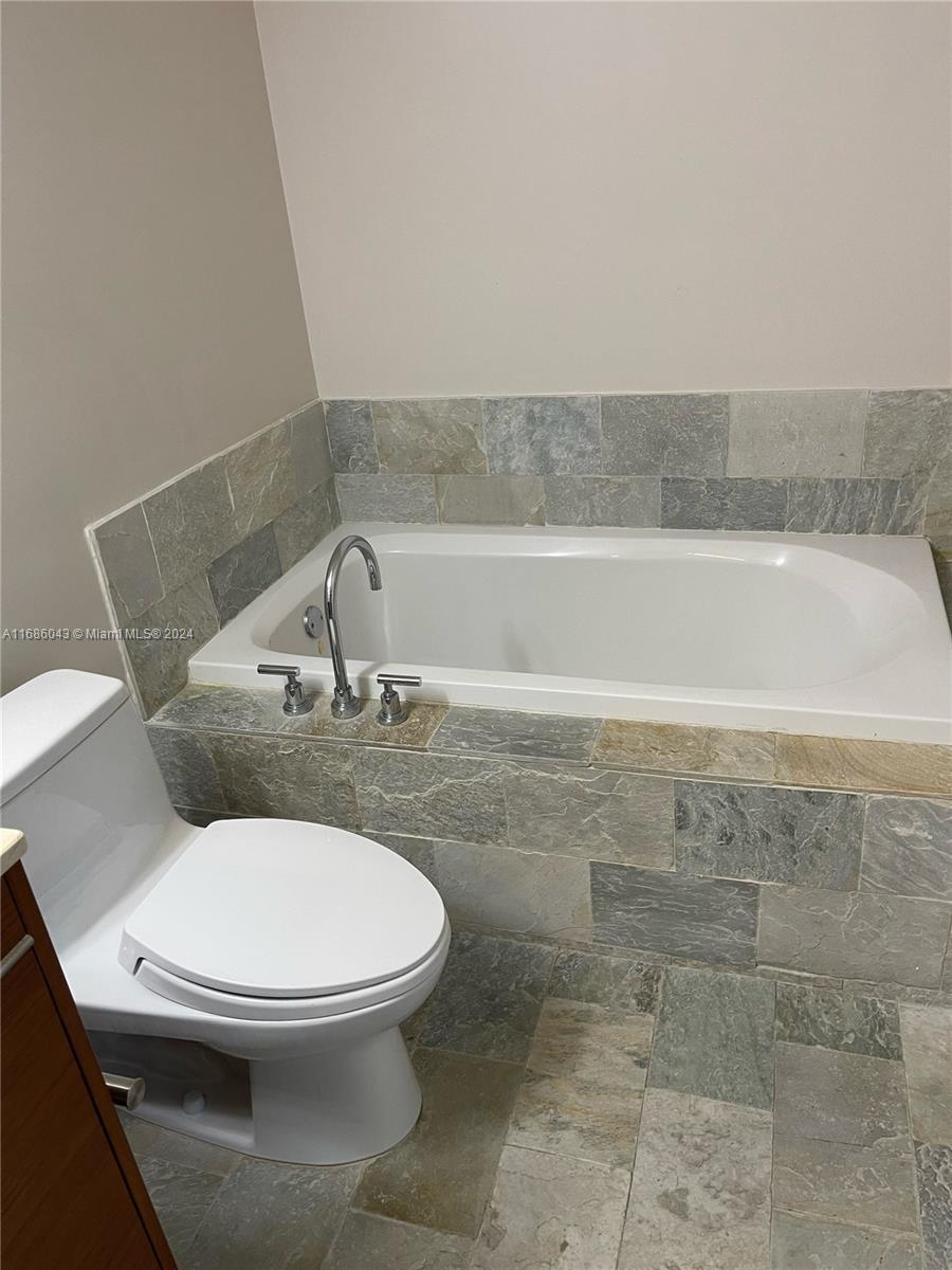 2641 N Flamingo Rd #802N, Sunrise, Florida image 23