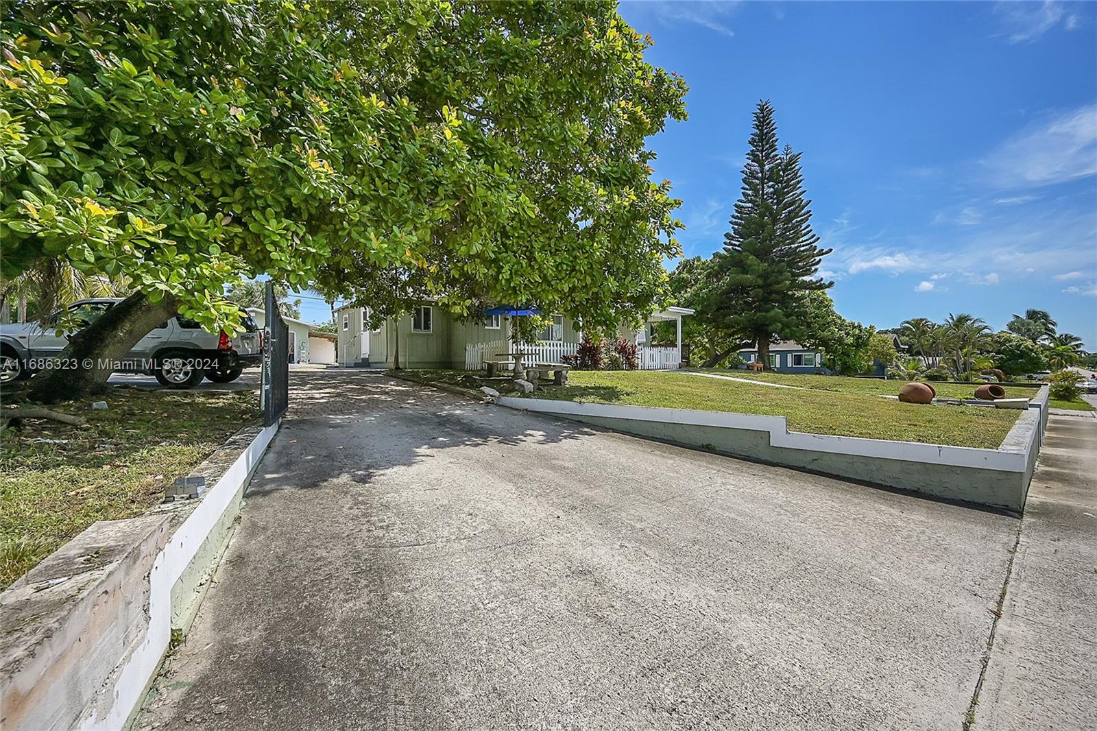 830 S Ridge St, Lake Worth, Florida image 7