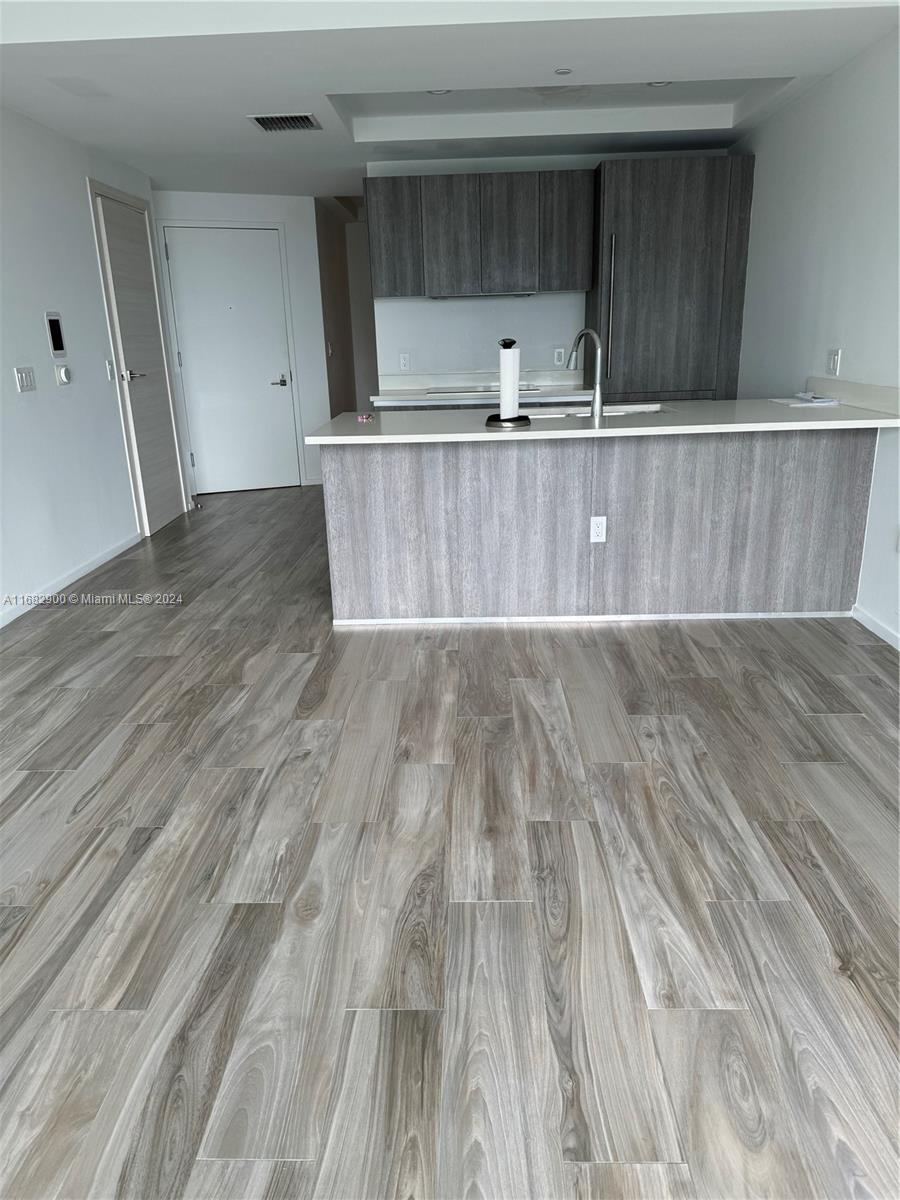 801 S Miami Ave #5503, Miami FL 33130