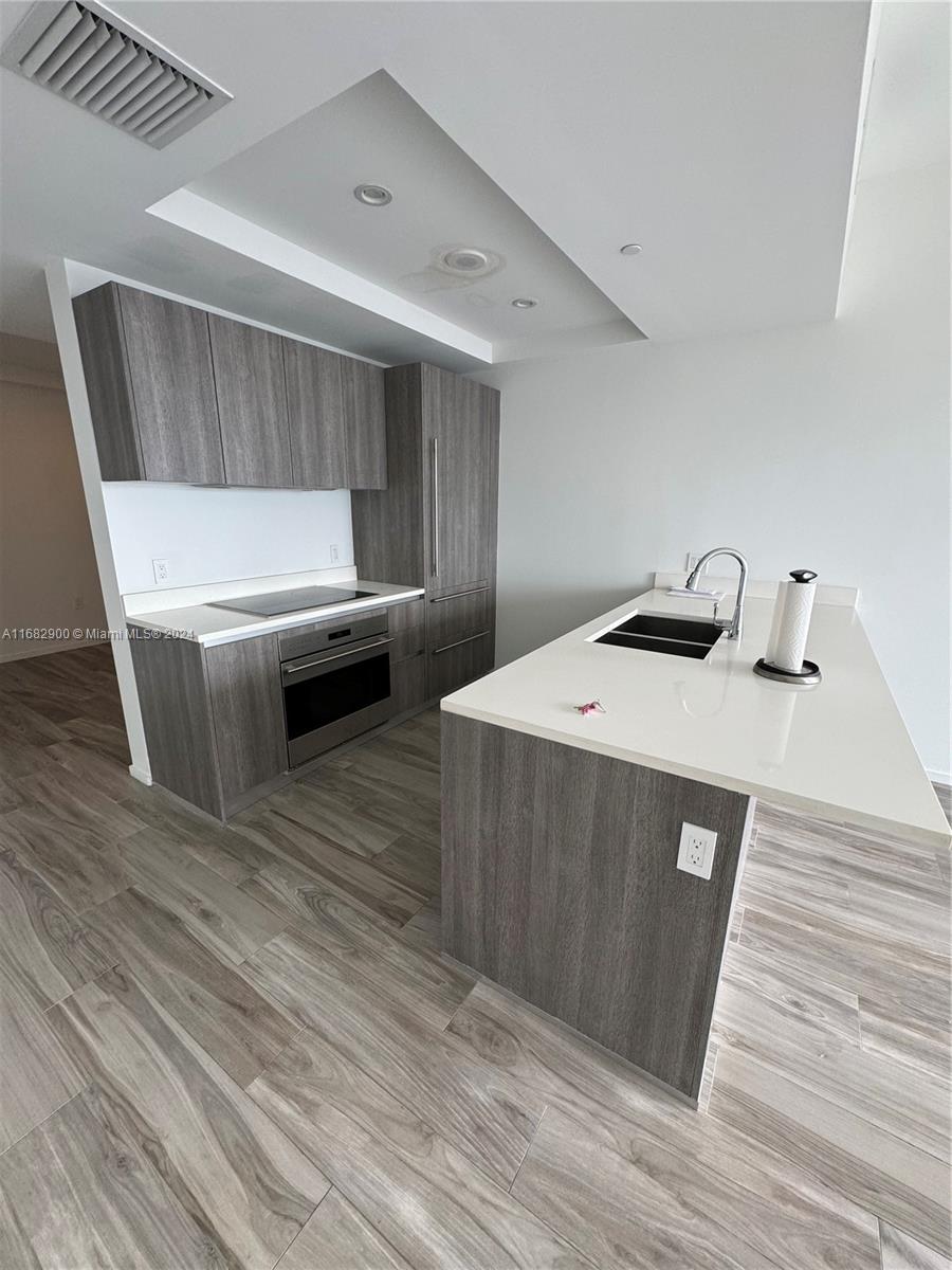 801 S Miami Ave #5503, Miami FL 33130