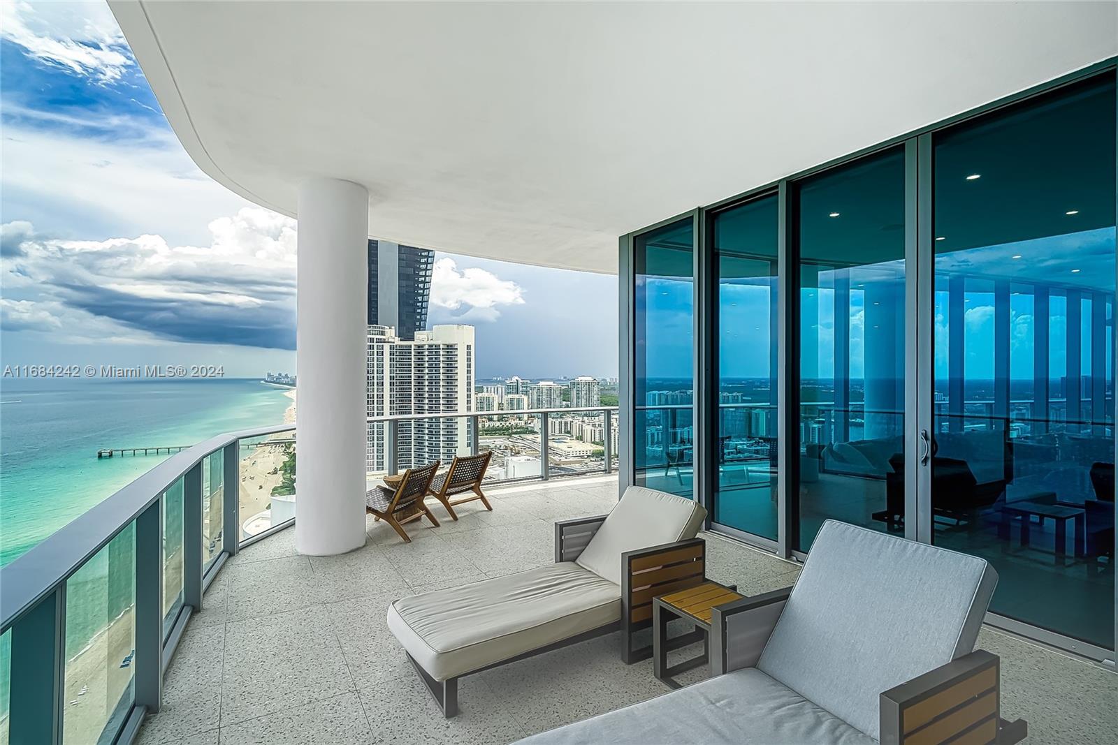 17475 Collins Ave #2701, Sunny Isles Beach, Florida image 34