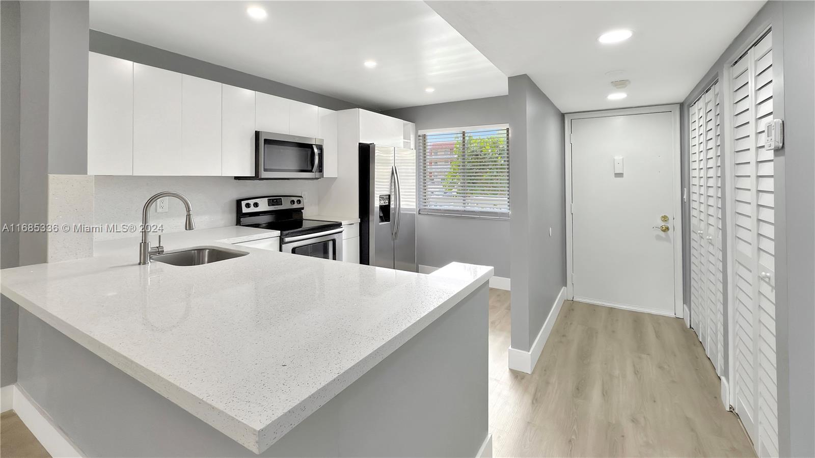 3571 Inverrary Dr #203, Lauderhill, Florida image 1