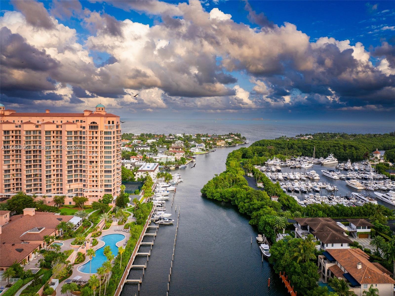 10 Edgewater Dr #8C, Coral Gables FL 33133