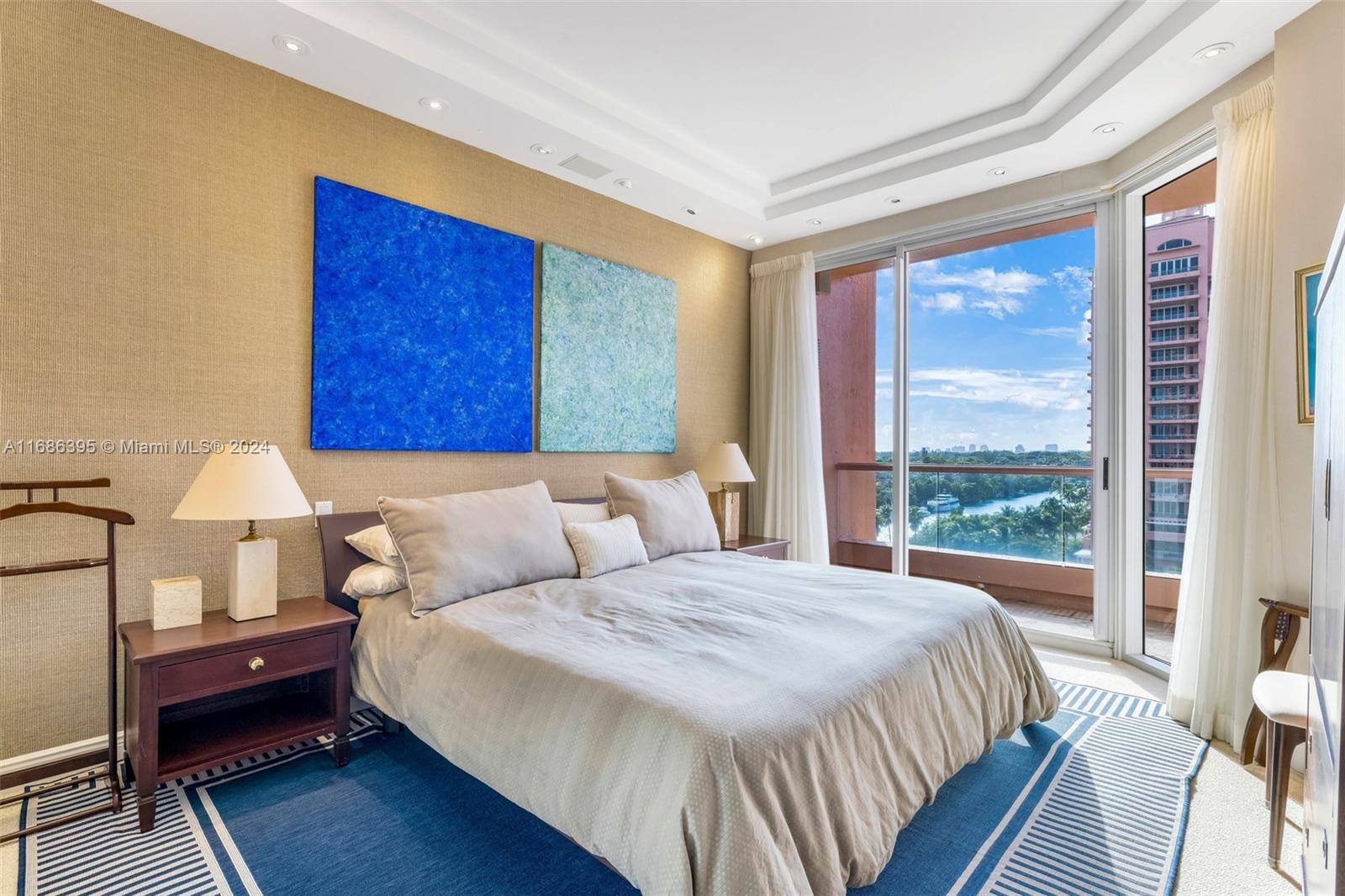 10 Edgewater Dr #8C, Coral Gables FL 33133
