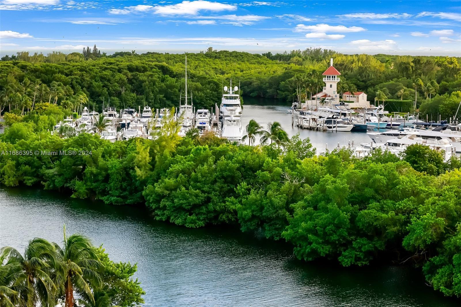 10 Edgewater Dr #8C, Coral Gables FL 33133