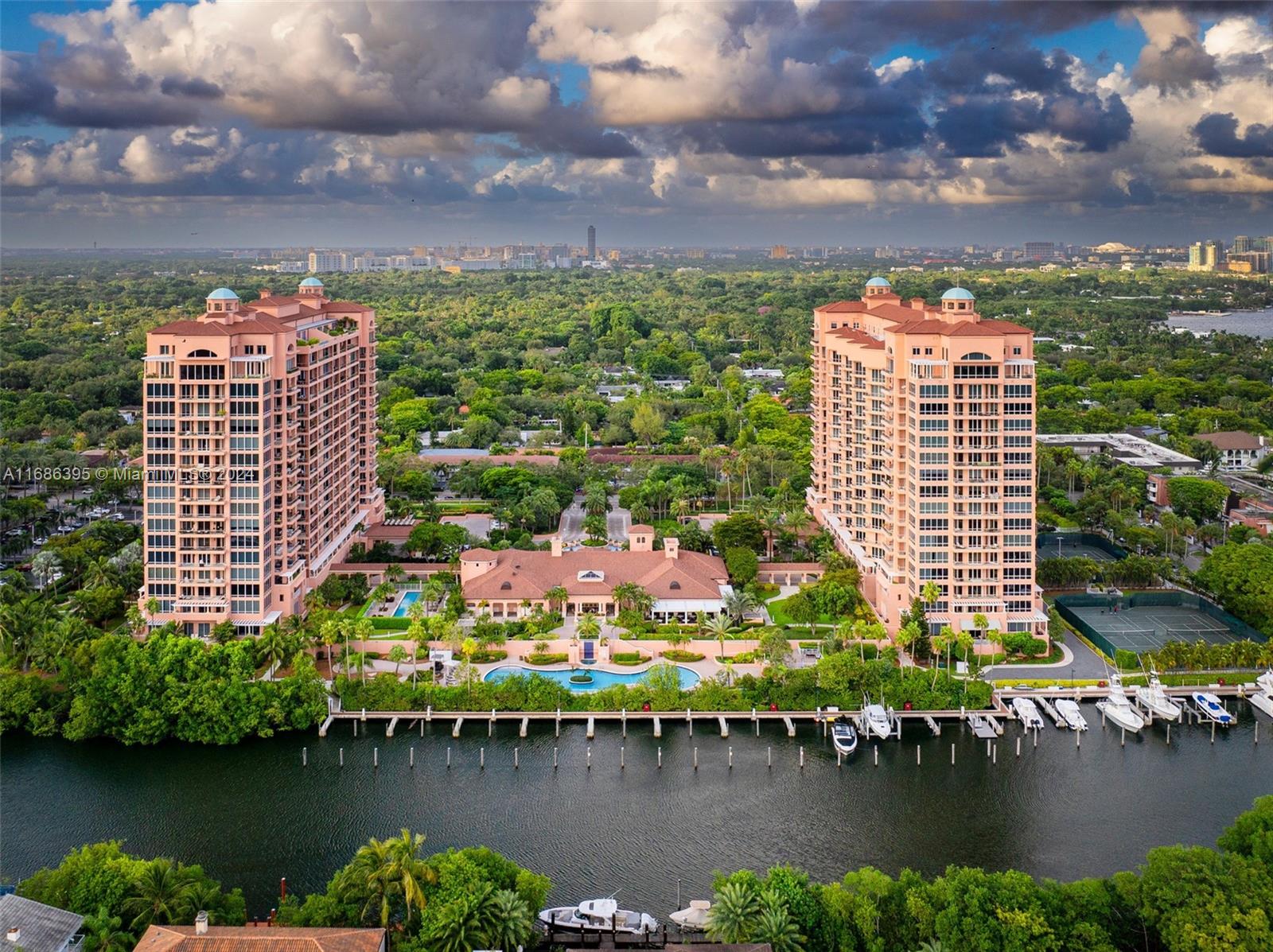 10 Edgewater Dr #8C, Coral Gables FL 33133