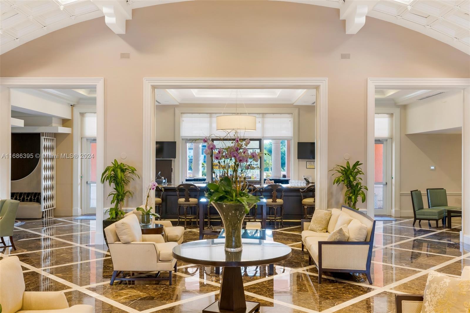 10 Edgewater Dr #8C, Coral Gables FL 33133
