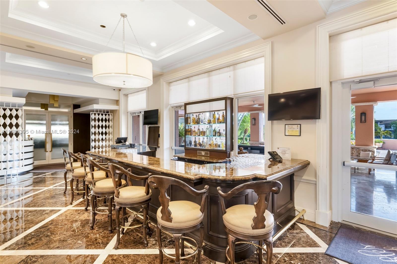 10 Edgewater Dr #8C, Coral Gables FL 33133