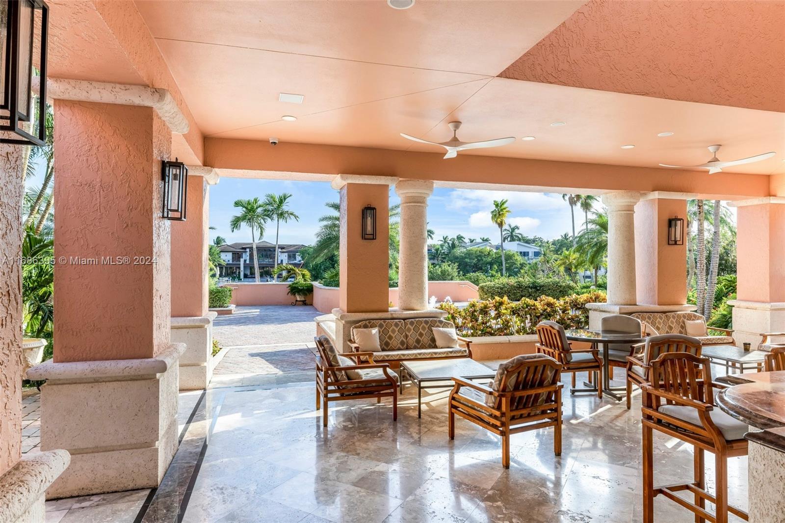 10 Edgewater Dr #8C, Coral Gables FL 33133