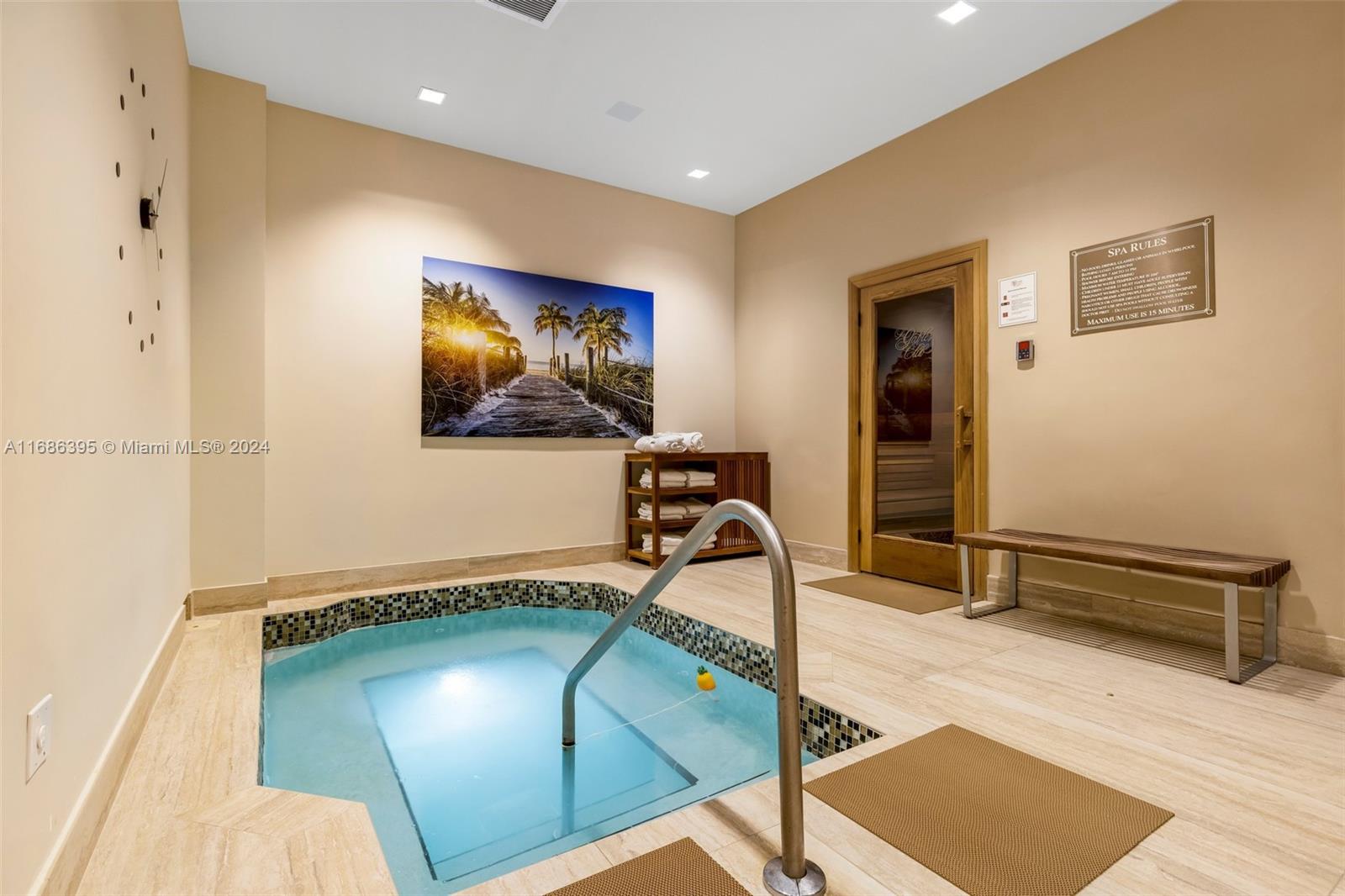 10 Edgewater Dr #8C, Coral Gables FL 33133