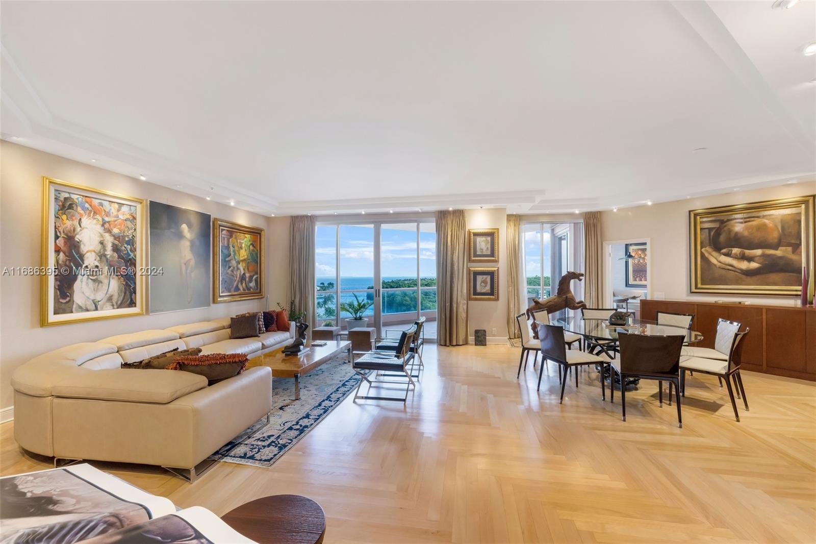 10 Edgewater Dr #8C, Coral Gables FL 33133