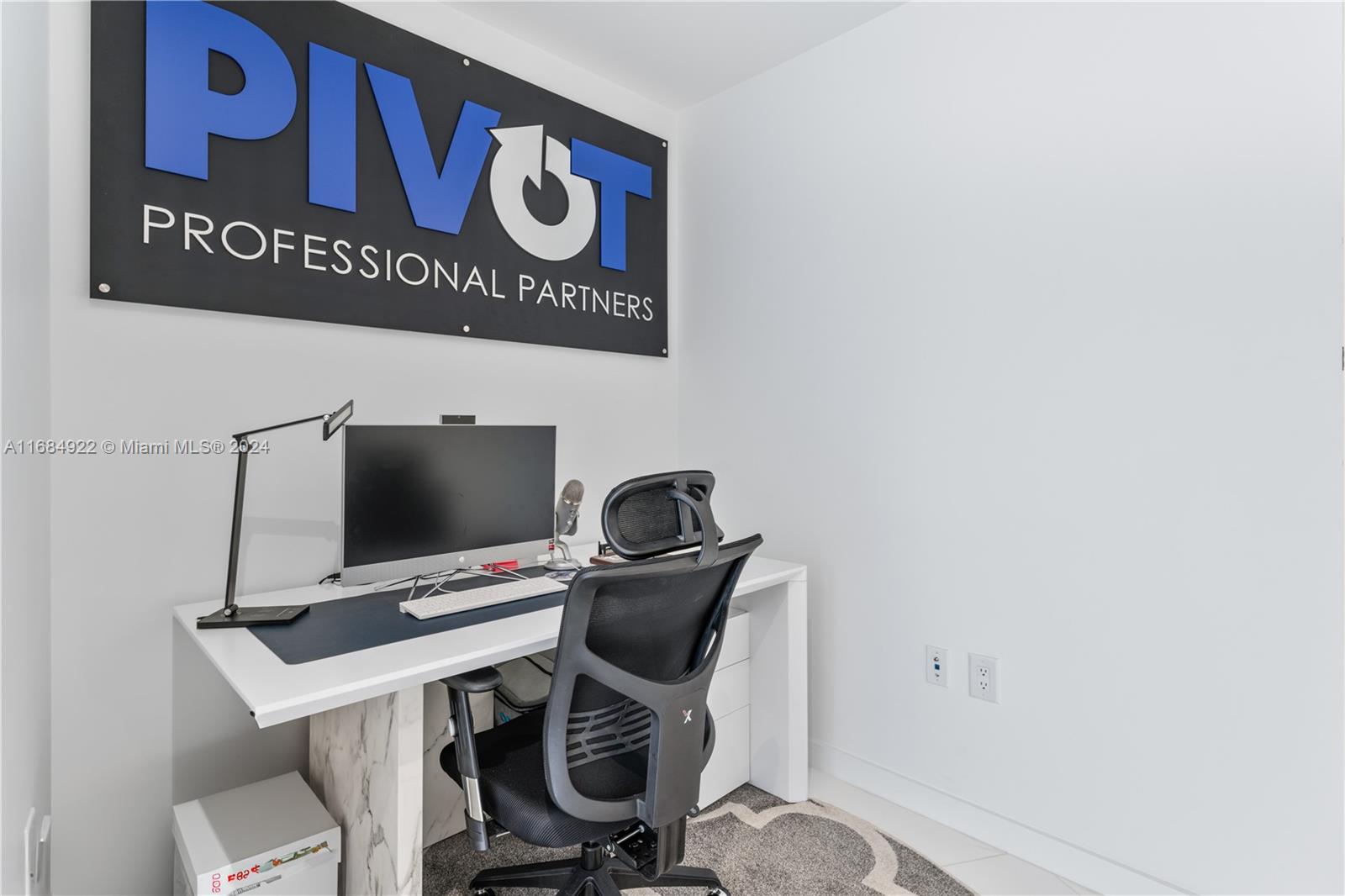 851 NE 1st Ave #3302, Miami FL 33132