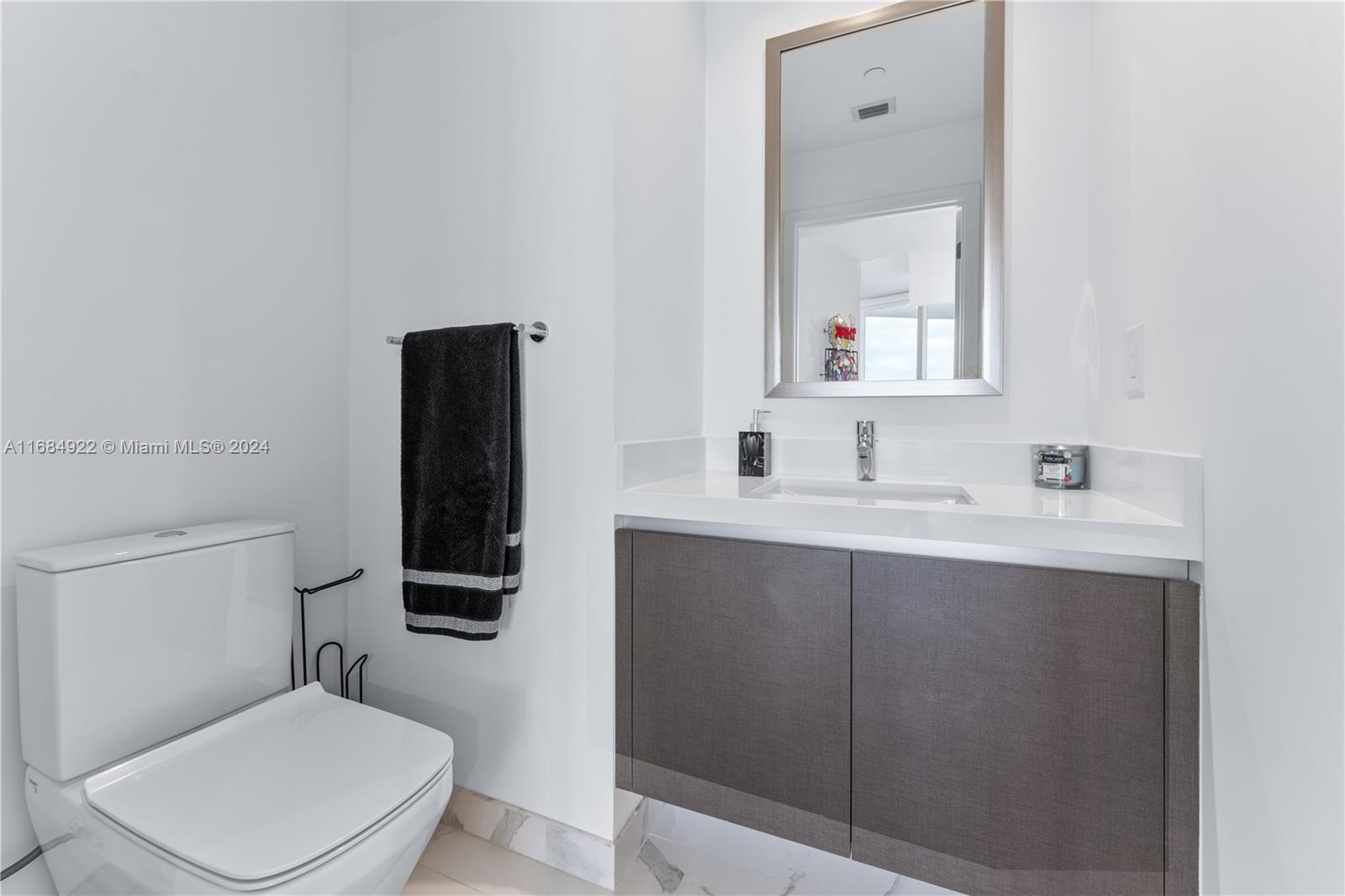 851 NE 1st Ave #3302, Miami FL 33132