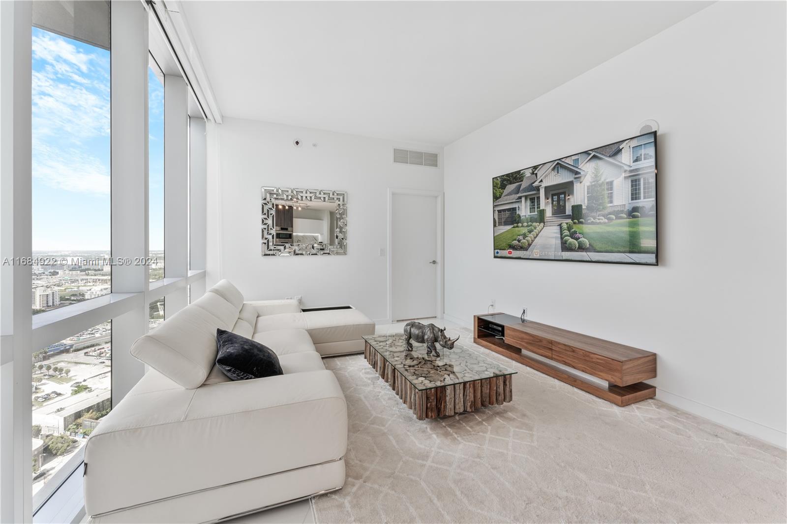 851 NE 1st Ave #3302, Miami FL 33132