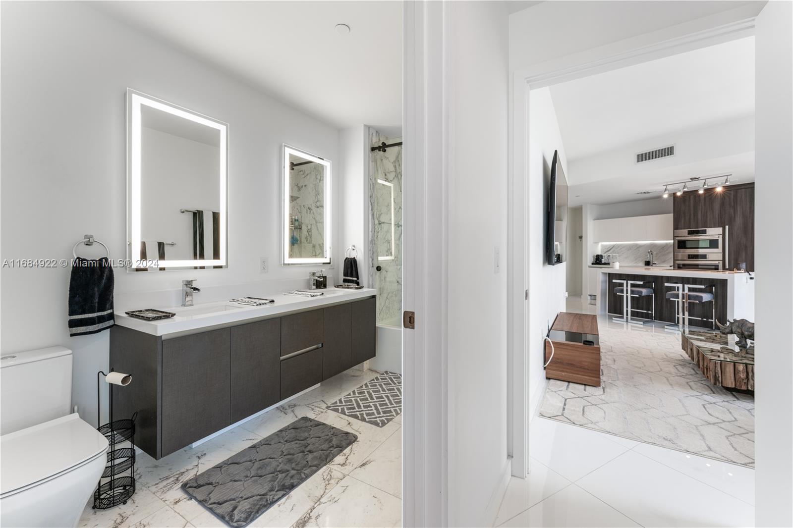 851 NE 1st Ave #3302, Miami FL 33132