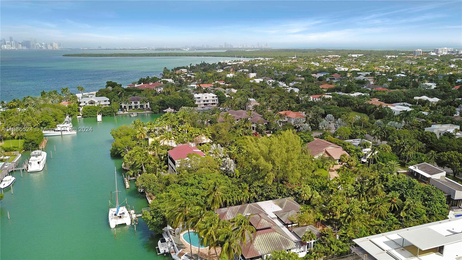 000 Harbour Circle, Key Biscayne, Florida image 6