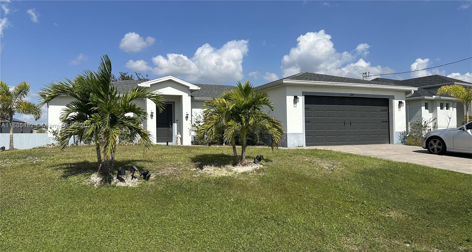 1009 NE 39th Ter, Cape Coral, Florida image 1