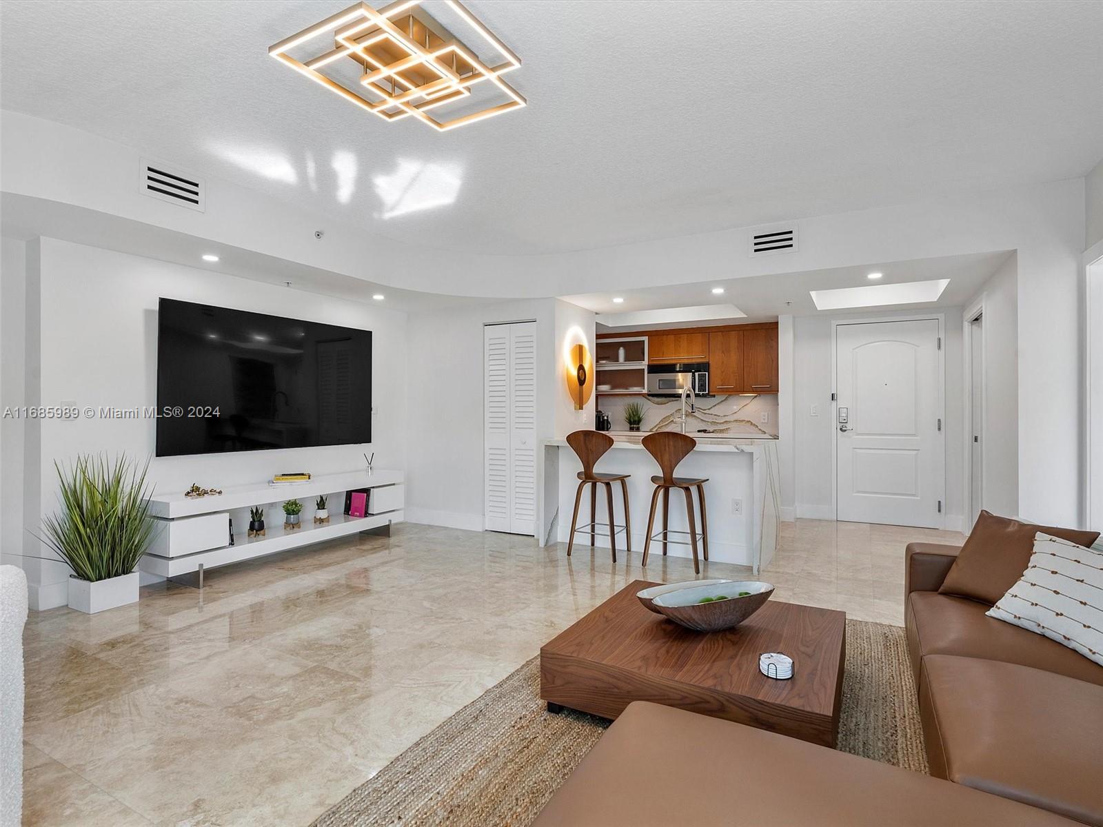 110 Washington Ave #2516, Miami Beach FL 33139