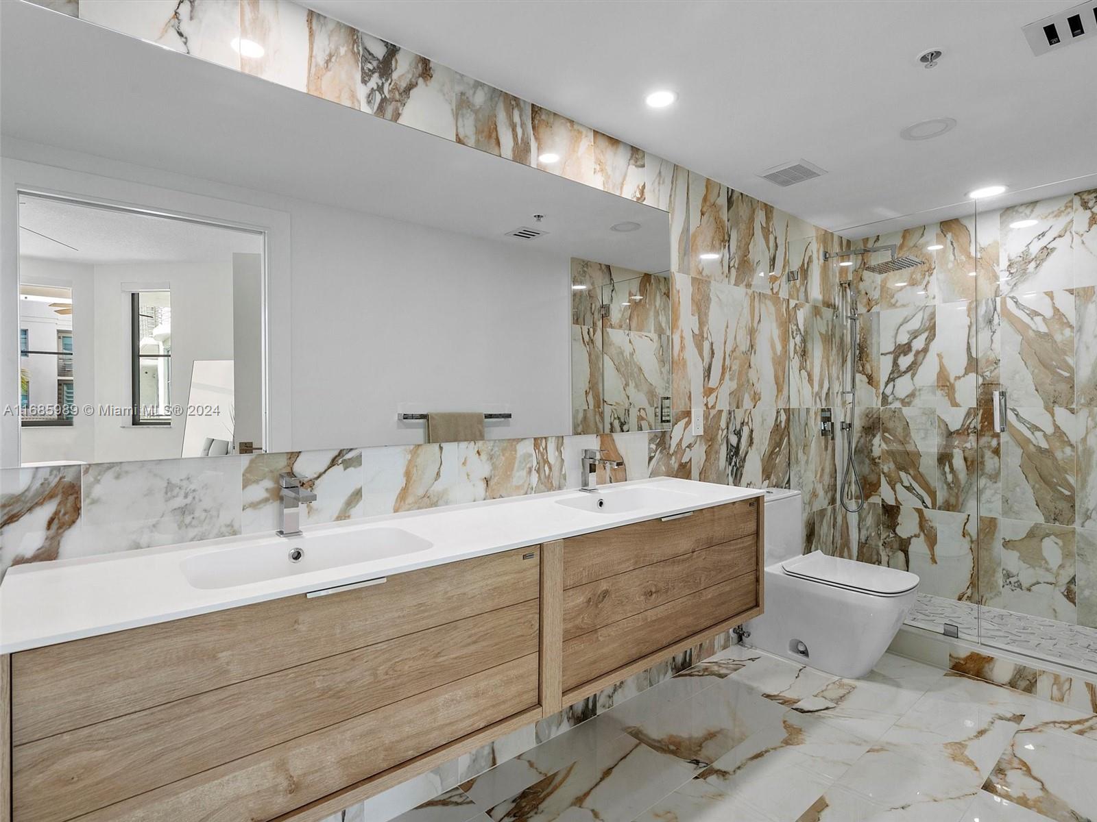 110 Washington Ave #2516, Miami Beach FL 33139
