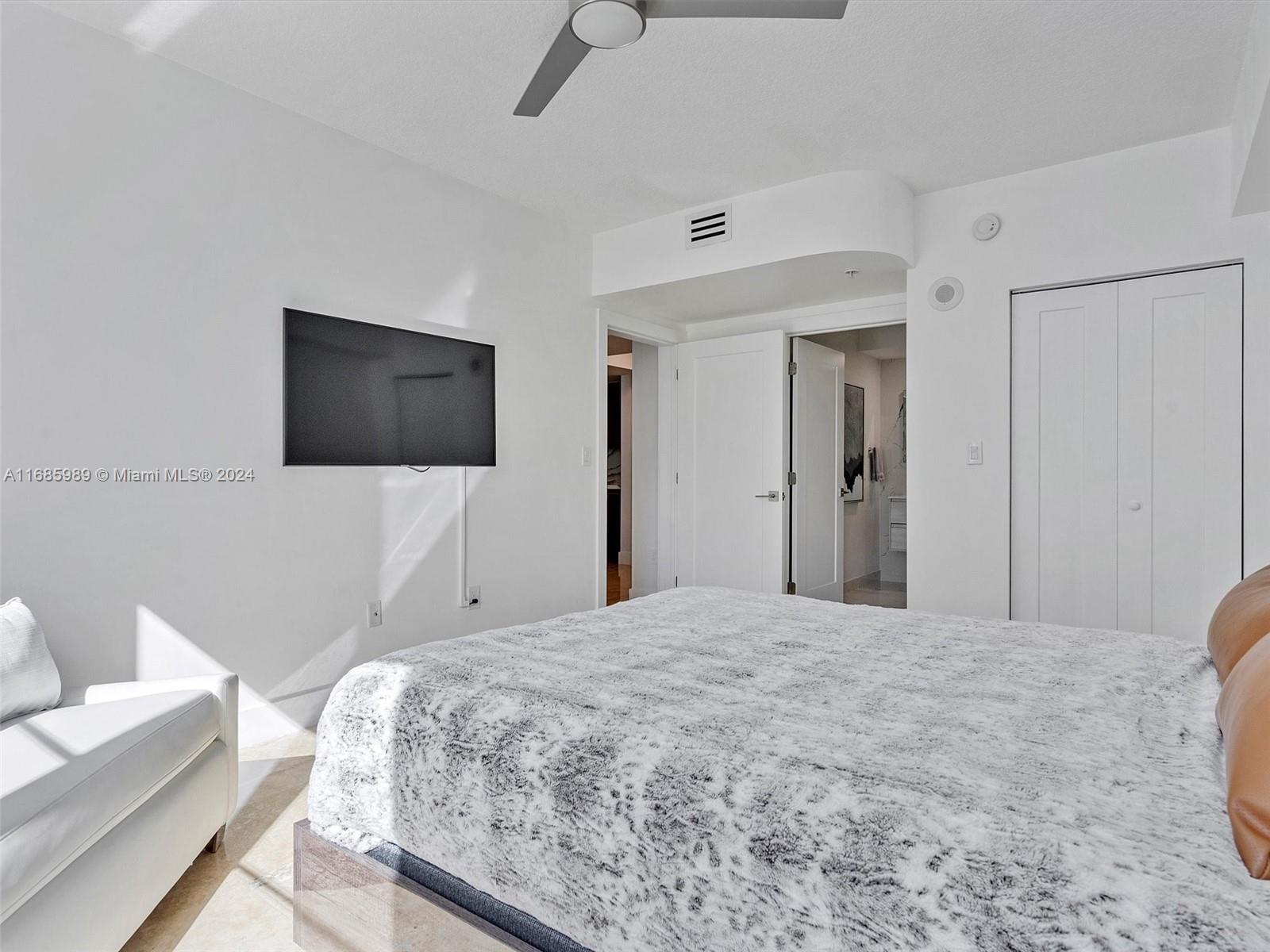 110 Washington Ave #2516, Miami Beach FL 33139