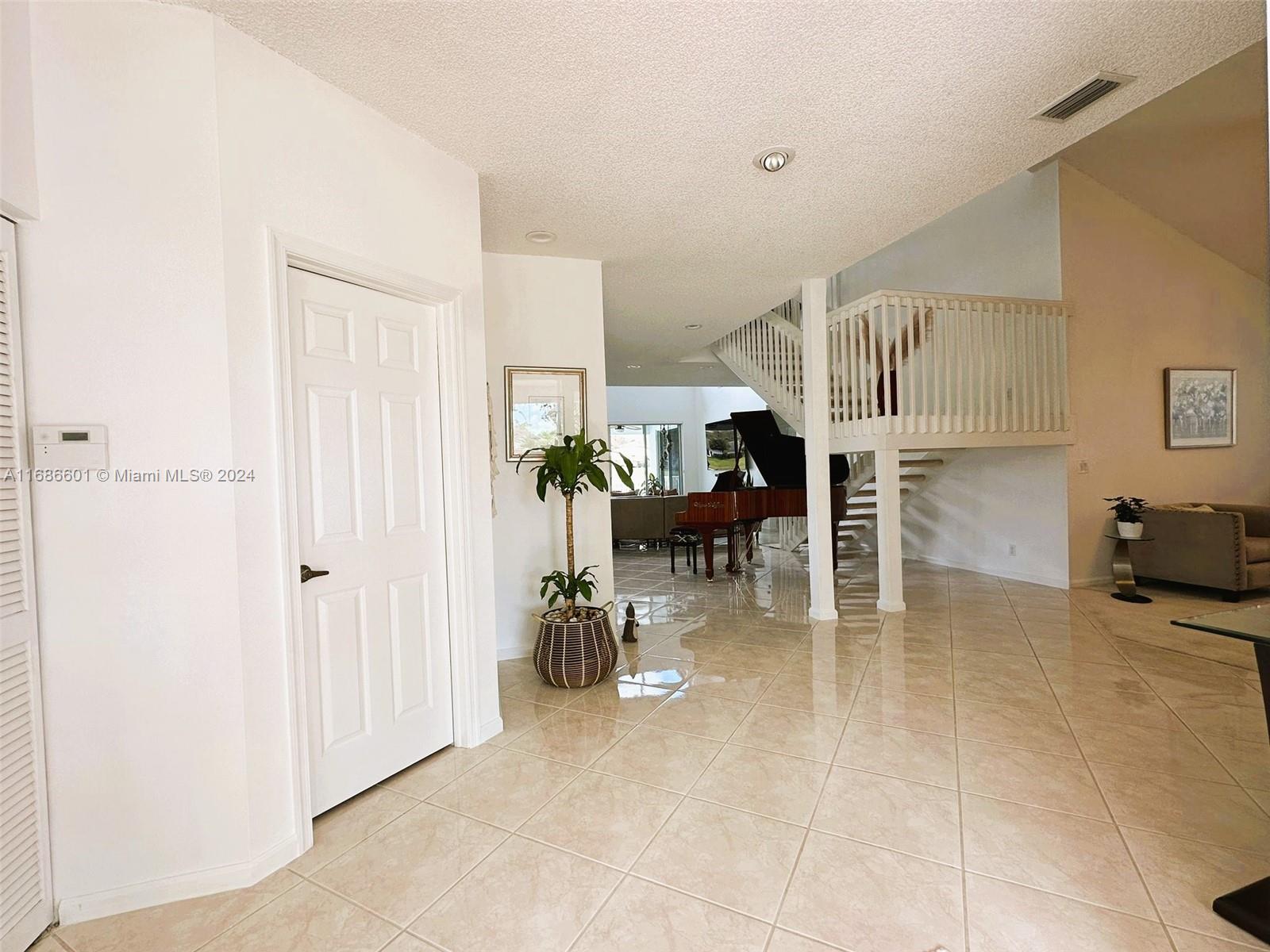 11713 Highland Pl, Coral Springs, Florida image 3