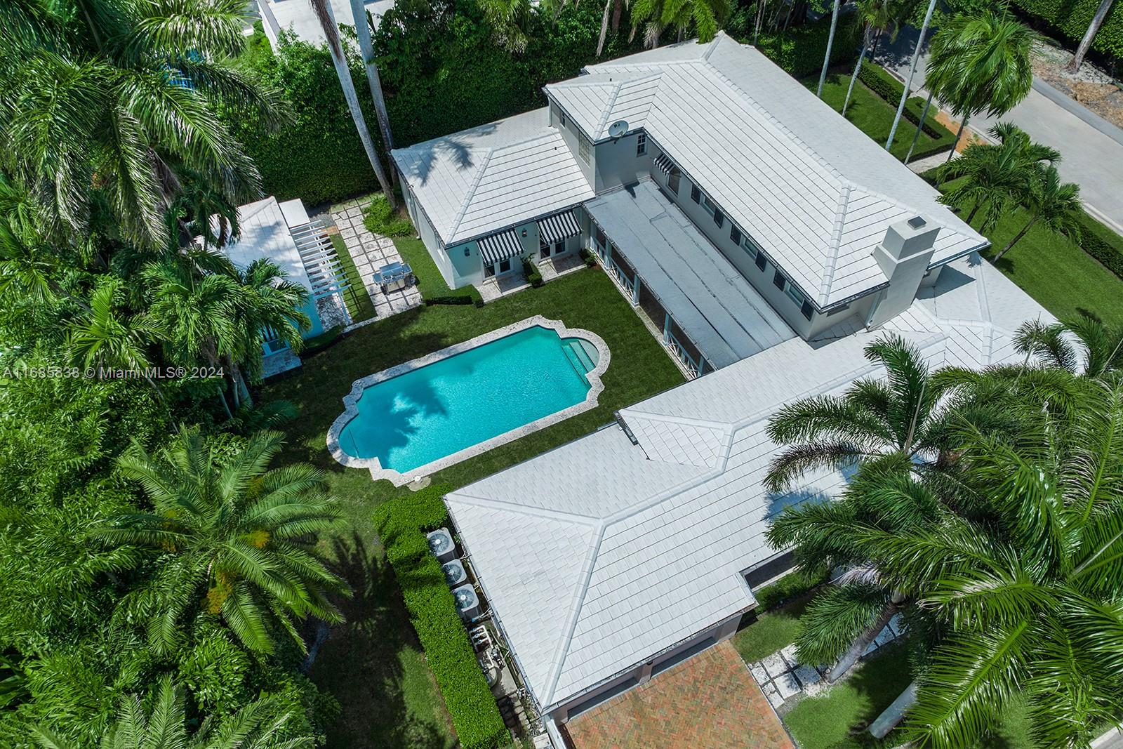 2500 Lake Avenue, Miami Beach, Florida image 30