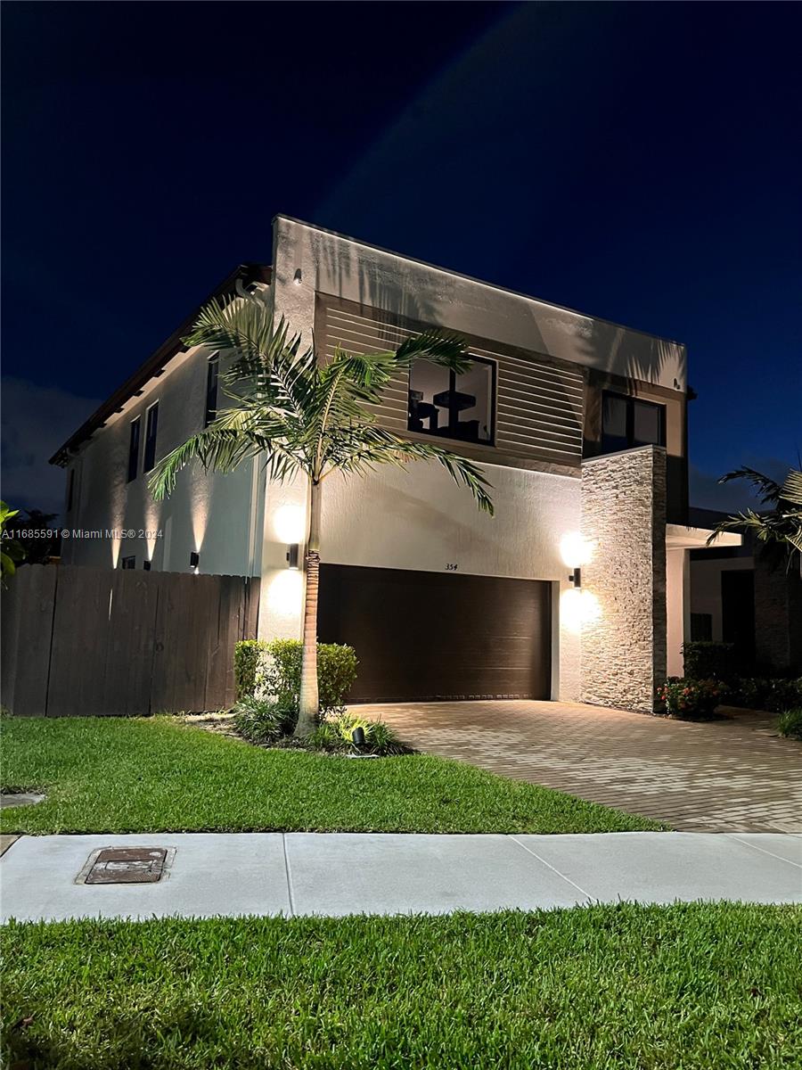 354 NE 210th Way, Miami, Florida image 2