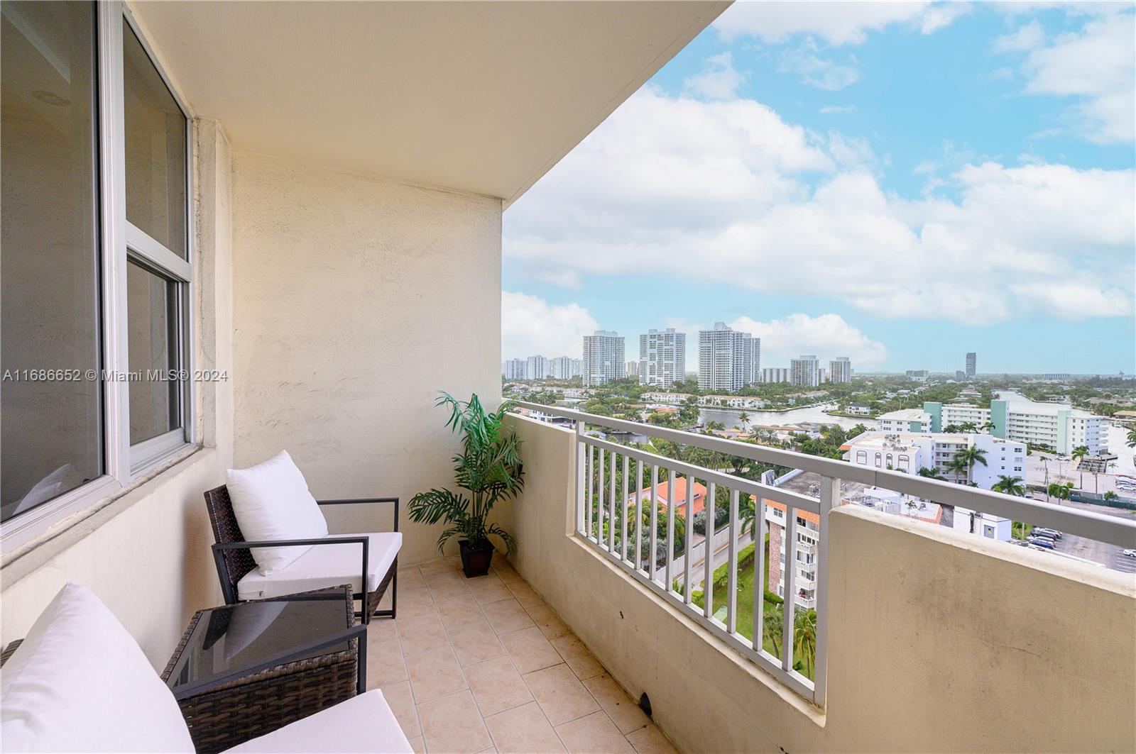 3180 S Ocean Dr #1418, Hallandale Beach, Florida image 14