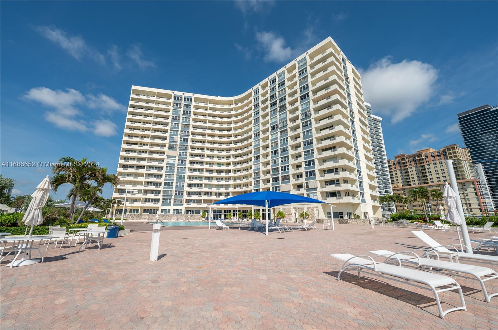 3180 S Ocean Dr #1418, Hallandale Beach, Florida image 17