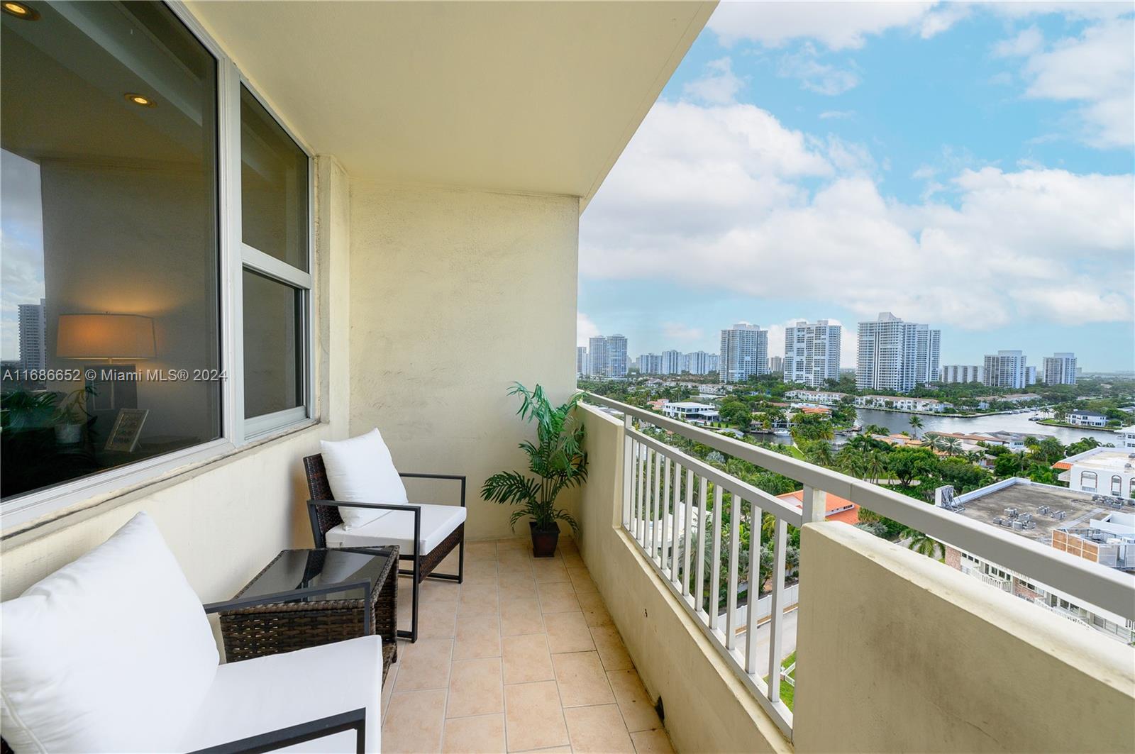 3180 S Ocean Dr #1418, Hallandale Beach, Florida image 9