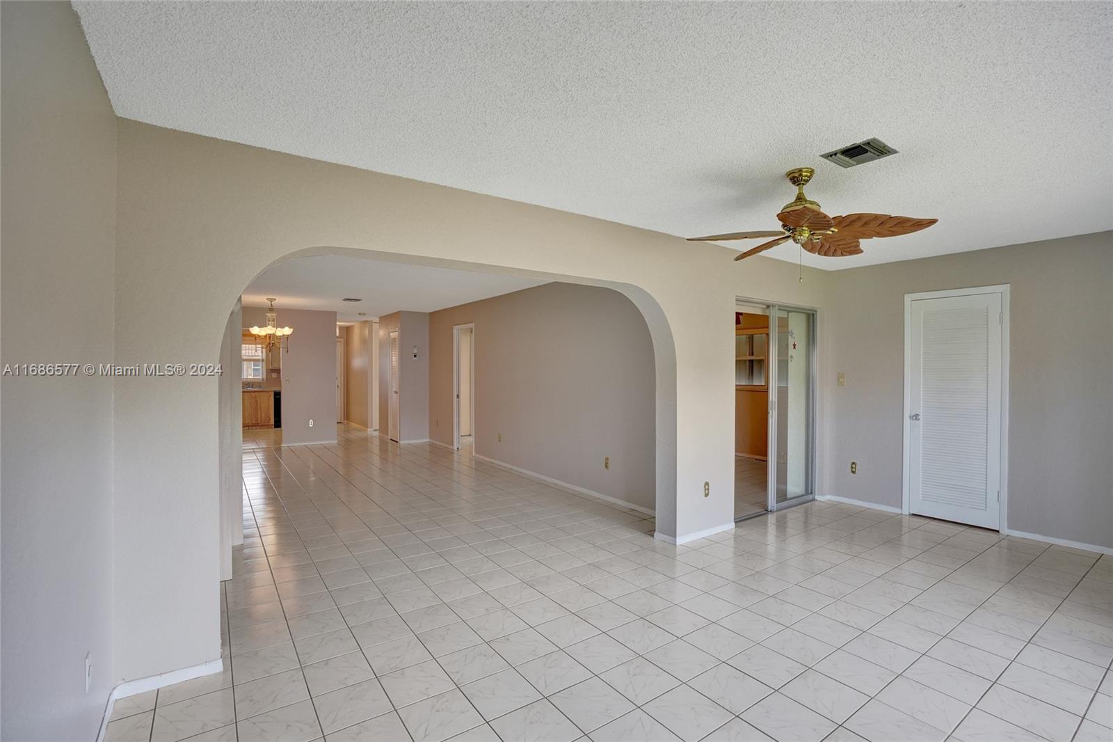 5725 E Fernley Dr E #35, West Palm Beach, Florida image 12