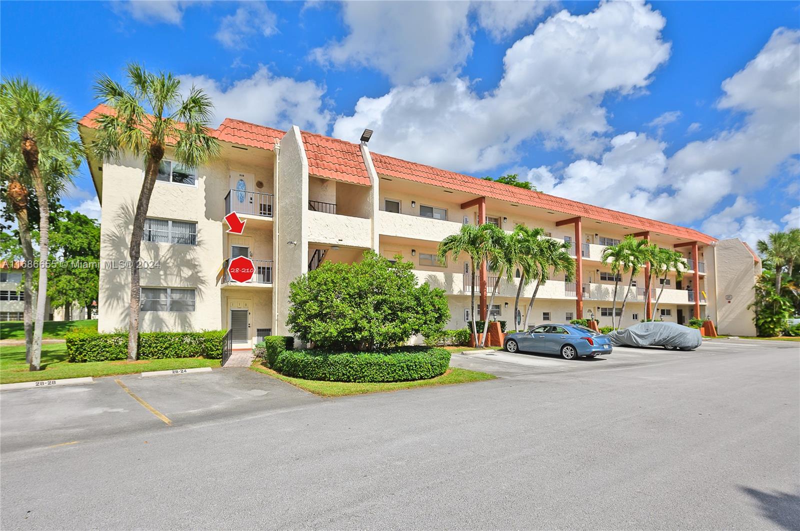 671 S Hollybrook Dr #210, Pembroke Pines, Florida image 4