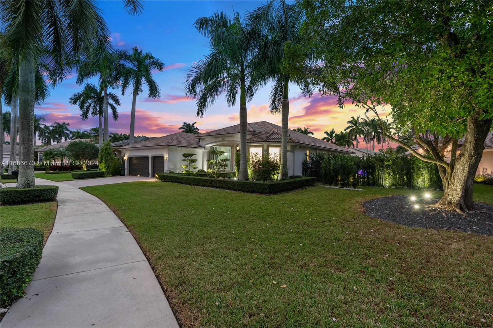 2558 Eagle Run Ln, Weston, Florida image 1